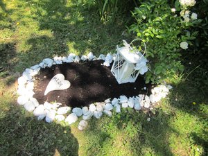 myra und milas grab 004.jpg