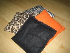 Spielkissen 20 x 20 cm mit Baldraianeinlage 001.jpg