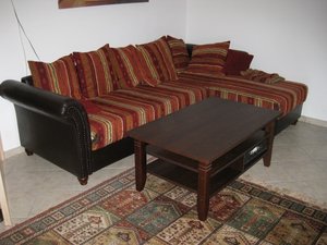 Couch1 (640x480).jpg