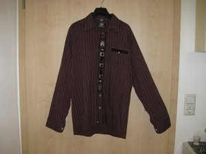 Trachtenhemd_weinrot1 (640x480).jpg