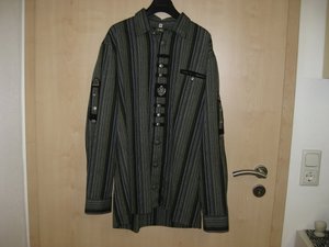 Trachtenhemd_grüngestreift3 (640x480).jpg